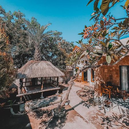Happy Village Гили-Эйр Экстерьер фото