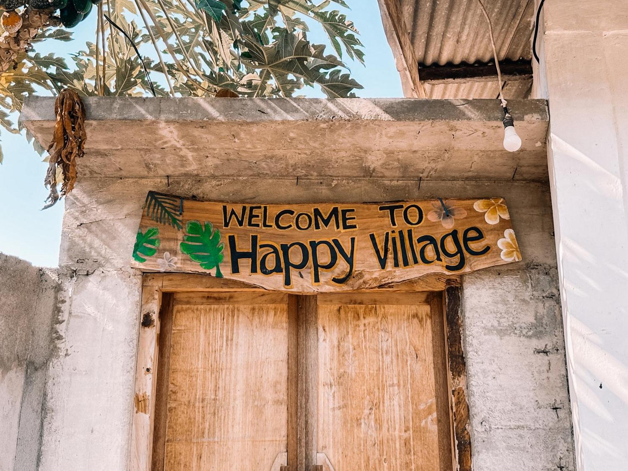Happy Village Гили-Эйр Экстерьер фото